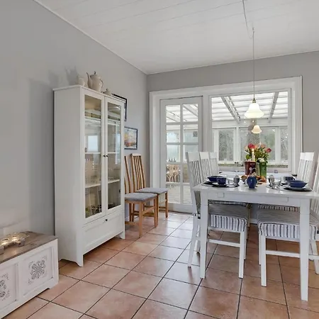 Amazing In Romo With Kitchen Holiday home *